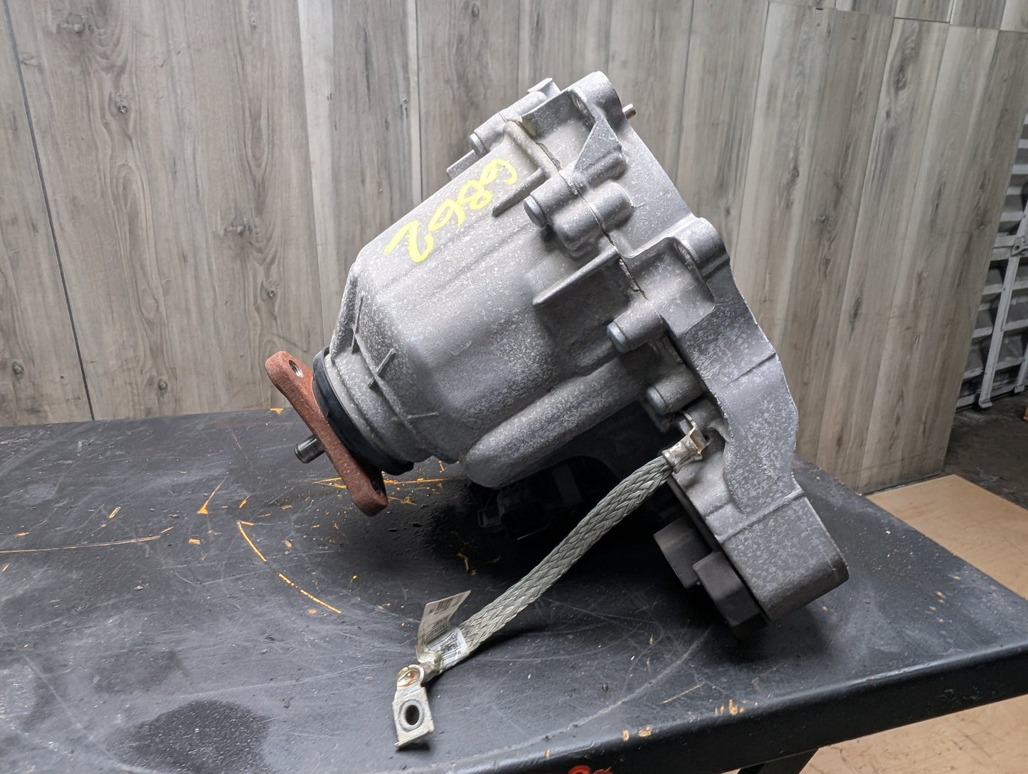 2018 BMW M550i N63B44O2 Transmission Transfer Case 87202k 8485036