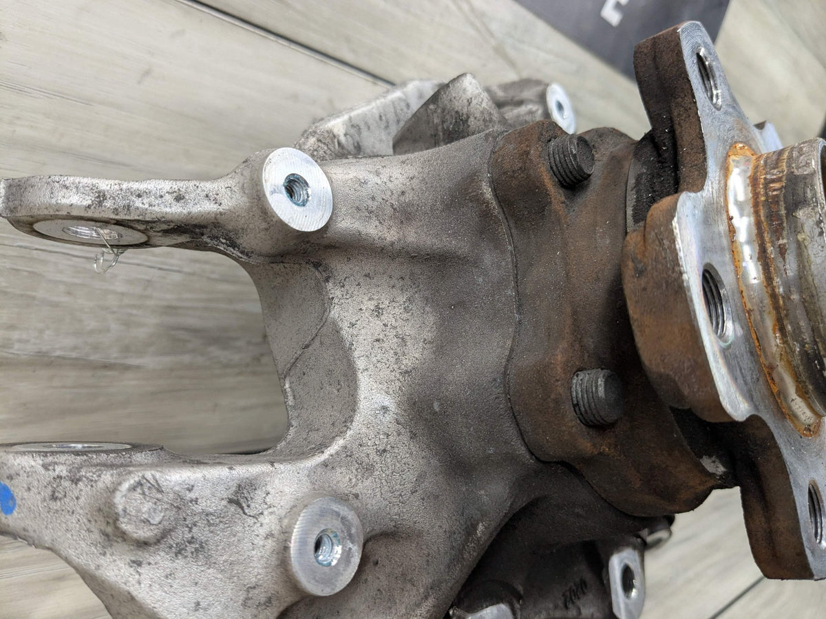 2021 BMW M340i G20 Rear Left Driver Spindle Knuckle w/ Bearing 6899305 19-25 OEM BMW G20 330 M340 REAR Left Driver Knuckle Wheel Hub Spindle Bearing