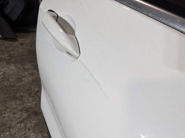 DENT* 18-23 OEM BMW F39 X2 Front Right Passenger Side Door Shell Panel White 300