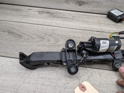 OEM BMW F32 F82 M4 Front Right Passenger Side Seat Belt Handover Extender Arm