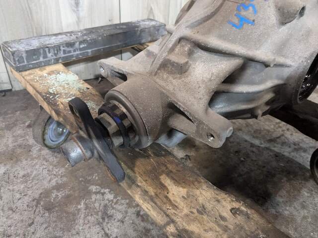 16-20 OEM BMW G11 G12 G30 M550 750 M760 AWD Rear Differential Axle Carrier 2.81