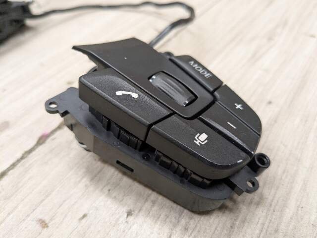 Pre-LCI OEM BMW F90 F97 G01 G02 G30 Multifunctional Steering Wheel Switch Button