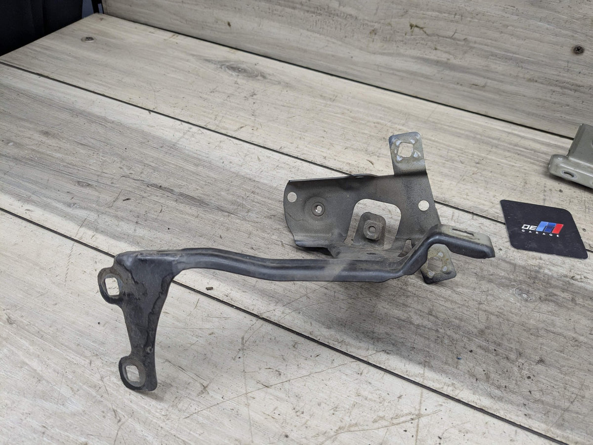 16-19 OEM BMW G11 G12 740 750 Front Left Driver Side Fender Holder Bracket SET