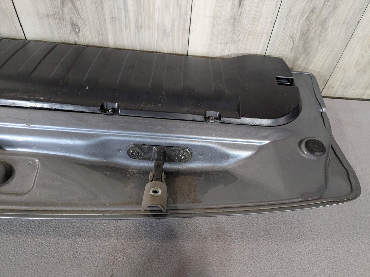 2010 BMW X5 E70 Rear Lower Liftgate Tailgate 0