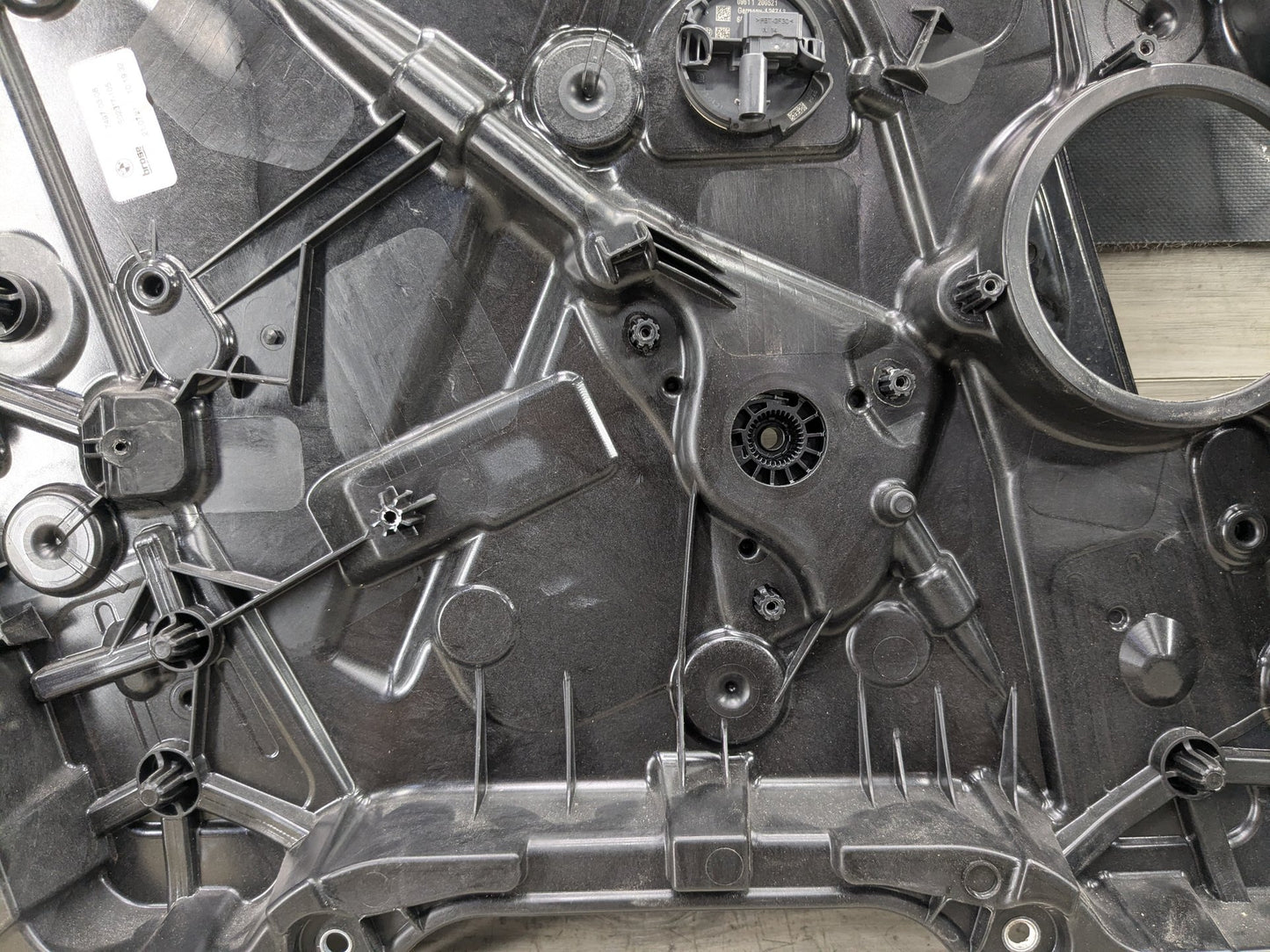 2021 BMW 330i G20 Front Left Driver Door Window Glass Regulator Motor 7497103 OEM BMW G20 G80 330 M340 M3 FRONT Left Driver Door Window Regulator Motor