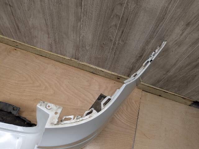 *11-17 OEM BMW F25 X3 28i 28iX 35iX Rear Bumper Cover w/ Diffuser White 300