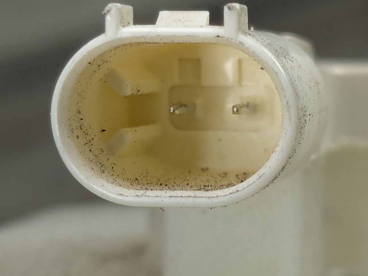 2019-2026 BMW X5 G05 ABS Pump Module 6899247 ENGINE STARTER: The engine may no be able o be s ar ed. I he dri er repea edly a emp s o s ar he engine using excessi ely long s ar ing a emp s, his may cause an elec rical o erload o he s ar er. OEM