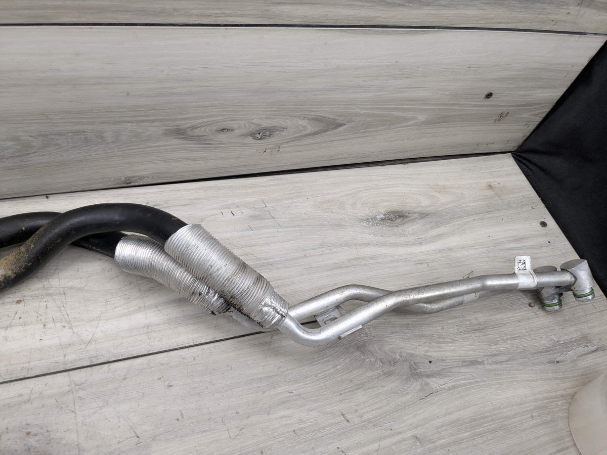 16-19 OEM BMW F90 G12 750 G30 M550 AT Transmission Oil Cooler Line Return Flow