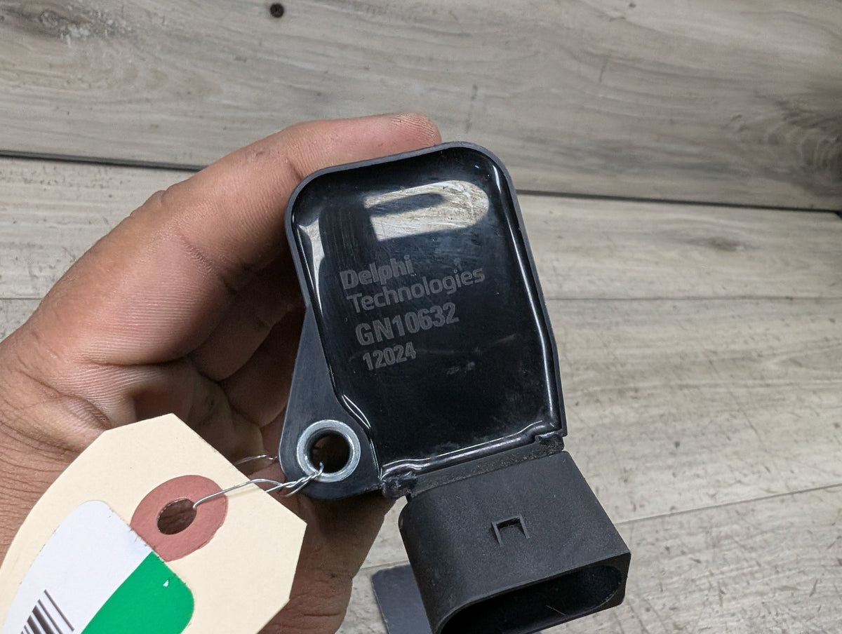 15-17 OEM AUDI A3 A4 A6 Q7 Enigne 2.0L CYMC Delphi Ignition Coil