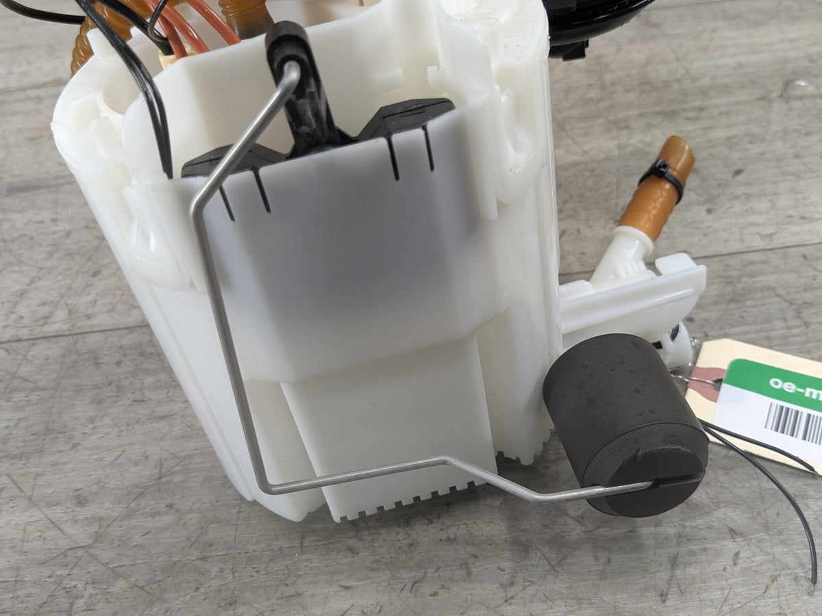 OEM BMW F22 F23 F30 F32 F33 F34 F36 Engine B58 Gas Fuel Tank Sending Pump Unit