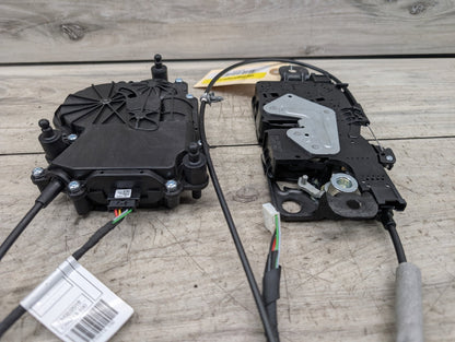 2017-2023 BMW M550i G30 Liftagte Trunk Lid Liftgate Lock Latch Actutaor 7383561 OEM BMW F90 F97 G01 G12 G22 G30 X3 M5 Trunk Lid Actuator Latch Lock System SET
