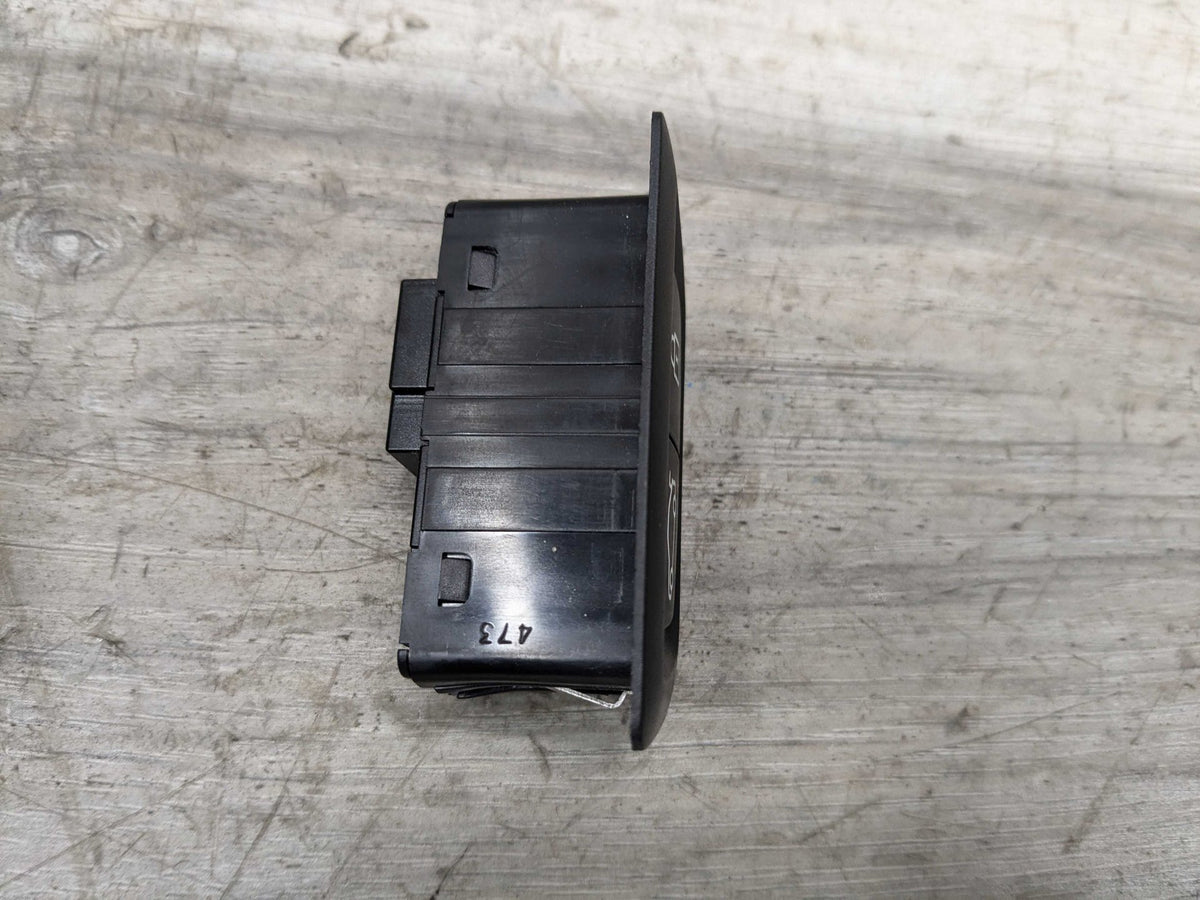 OEM BMW F02 F10 F12 F30 F80 F25 F90 G30 G01 X5 Rear Trunk Lid Center Lock Switch