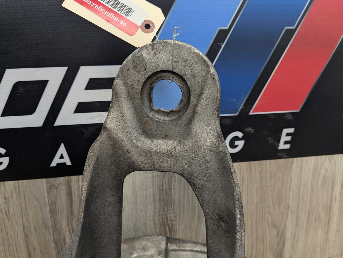 2022 BMW 330i G20 Rear Right Passenger Spindle Knuckle w/ Bearing 6770984 OEM BMW E70 F15 F16 F85 X5 X6 Rear Right Passenger Spindle Hub Carrier Knuckle