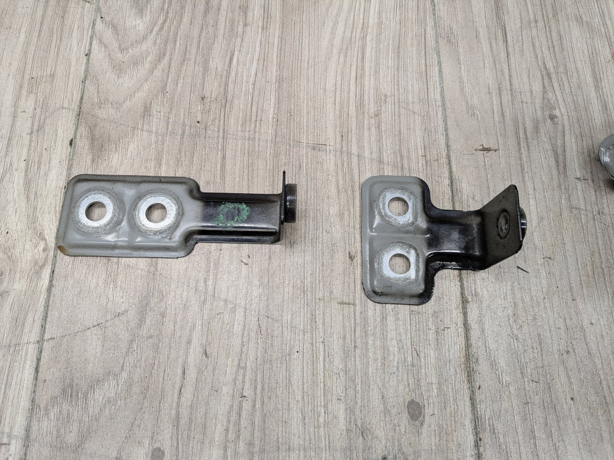 OEM BMW F90 G30 530 540 M550 M5 Front Left Driver Fender Wing Holder Bracket SET