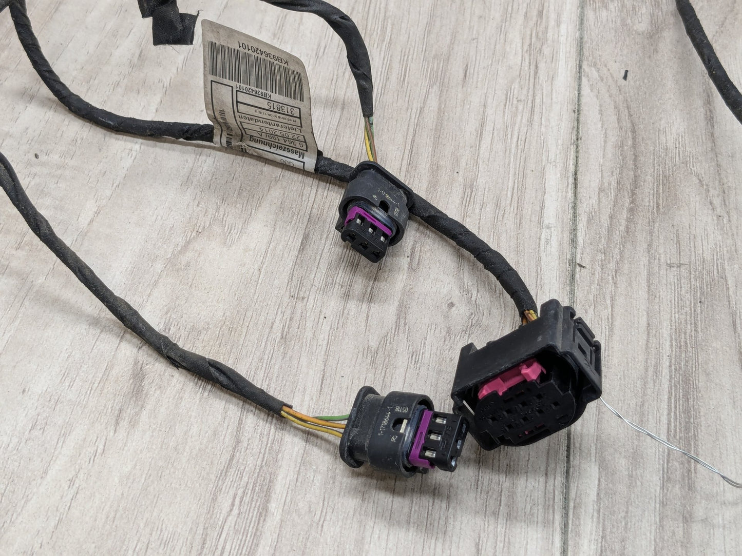 OEM BMW F90 M5 G30 Rear Parking Distance Sonic Harness Wire w/O PDC