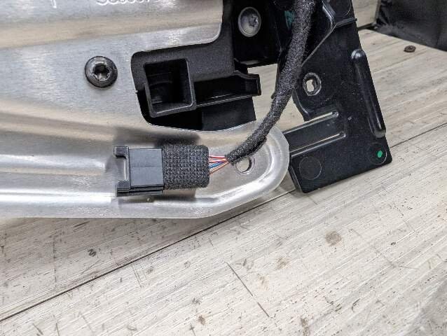 OEM BMW G12 740 750 M760 Rear Left Driver Door Sun Blind Shade Roller Light Lamp