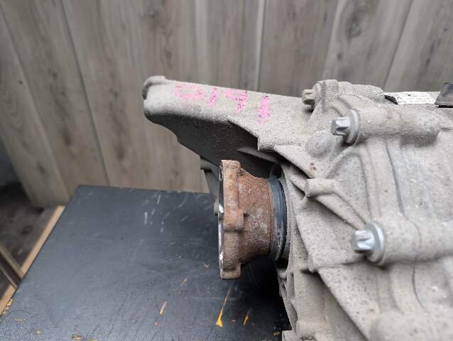 17-25 OEM AUDI A4 A5 AWD Quattro 2.0L Rear Axle Differential Carrier