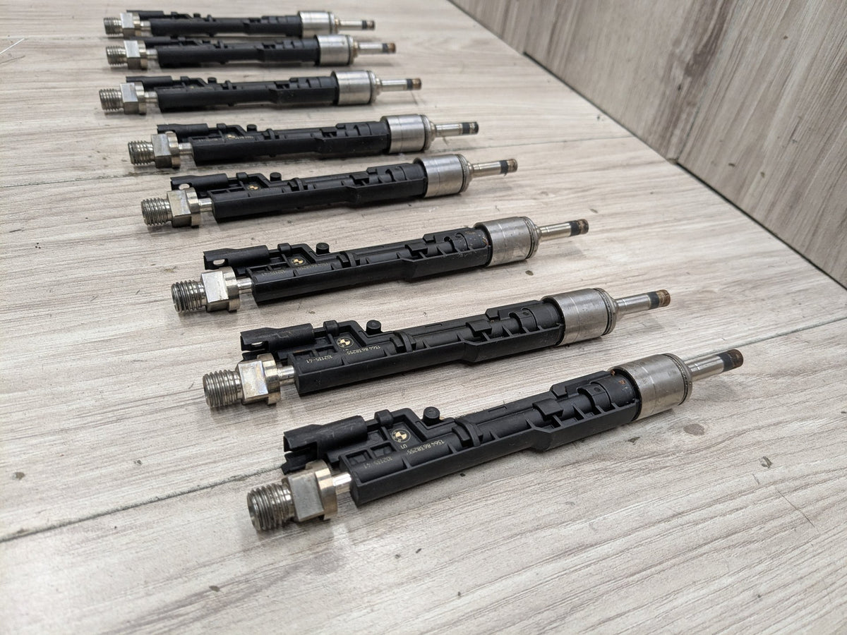 2016 BMW 750i G12 Engine Motor Fuel Injector SET 8638255 19-24 OEM BMW G12 G30 M550 750 Engine N63R High Pressure Fuel Injector SET