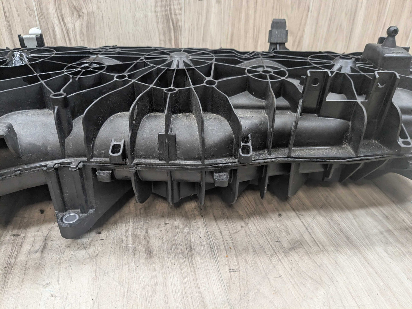 OEM BMW G01 G05 G12 G20 G42 G30 M340 M440 X3 Engine B58 Intake Manifold 8647977
