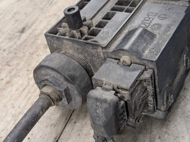 14-19 OEM BMW F15 F16 F85 F86 X5 X6 Emergency Parking Brake Actuator Unit Motor