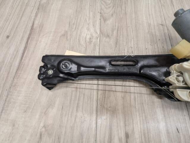 07-13 OEM BMW E70 X5 X5M Rear Right Passenger Side Door Window Regulator