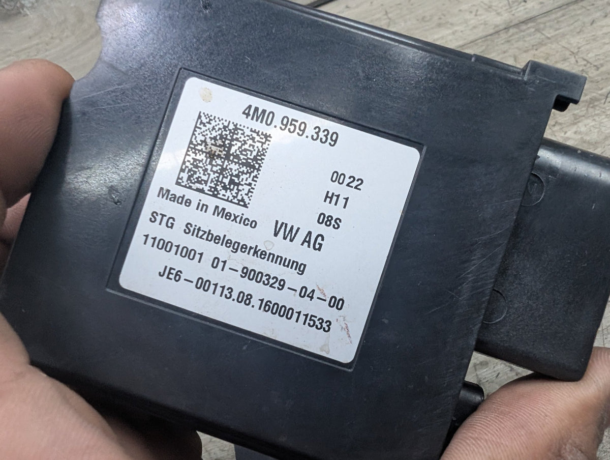 17-24 OEM AUDI A4 A5 Q7 Left Right Seat Occupant Detection Module Sensor