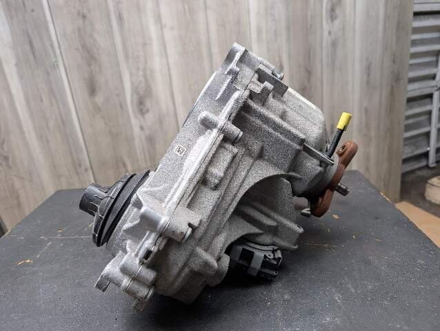 OEM BMW G06 G07 G11 G12 G20 G22 G30 Transmission Transfer Case Gearbox ATC13