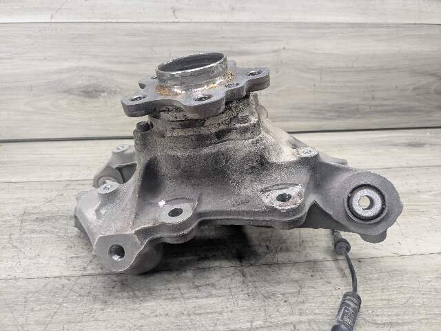 19-25 OEM BMW G20 330 M340 REAR Left Driver Knuckle Wheel Hub Spindle Bearing