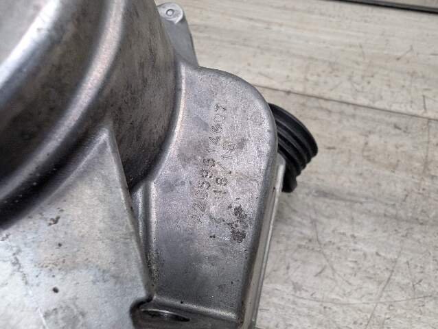 2011 BMW 135i E88 Engine Water Heater Control Valve Pump 5A05704