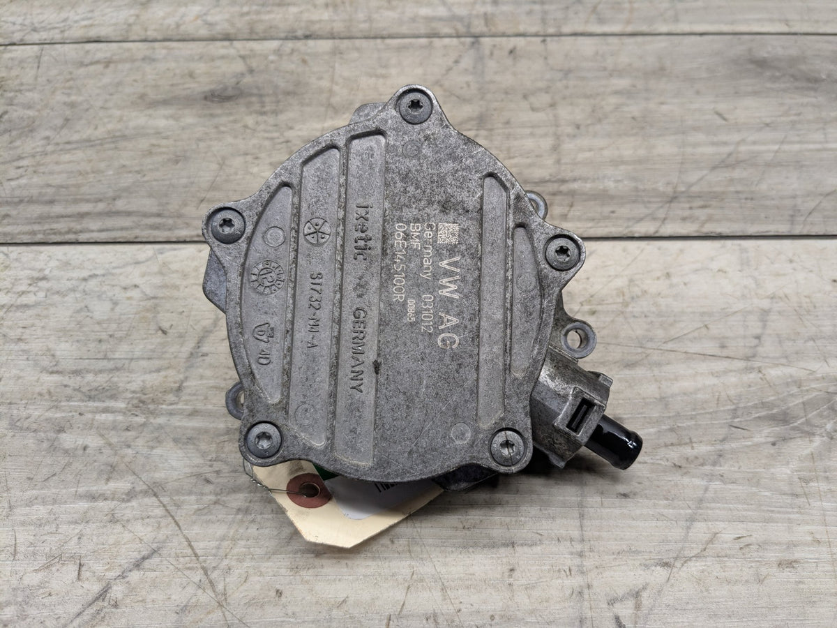 08-25 OEM AUDI A4 A5 A6 A7 A8 Q5 Q7 S4 S5 SQ5 Engine Vacuum Pump
