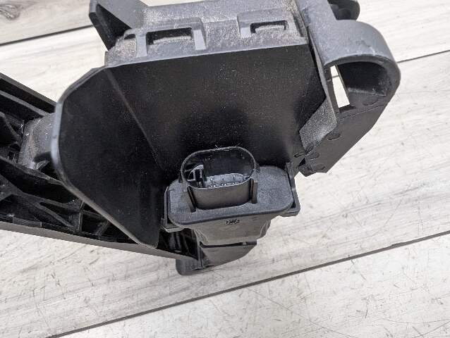 OEM BMW F44 F90 G01 G05 G12 G20 G30 X3 X5 M5 M8 Accelerator Throttle Gas Pedal