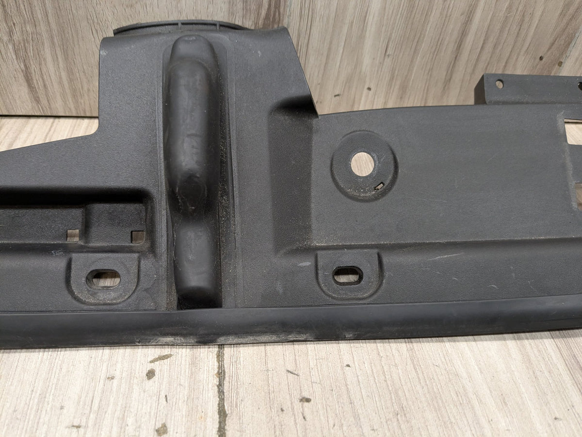 OEM BMW F90 M5 G30 530 540 M550 Front Right Engine Support Sealing Cover Trim