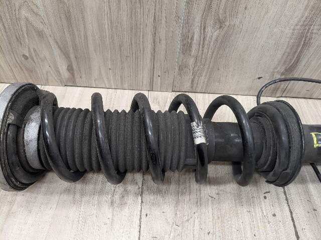 17-23 OEM BMW G30 M550 Rear Left Driver Side Spring Strut Shock Absorber VDC