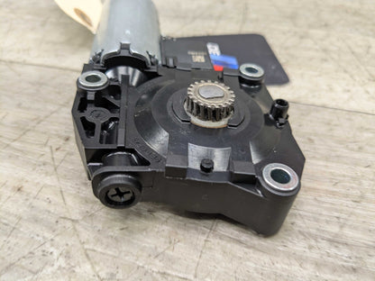 2020 BMW M340i G20 Sunroof Sun Roof Glass Motor 7424804 OEM BMW G20 G22 G26 G42 G80 G82 G87 M2 M3 M4 Sunroof Moonroof Motor Drive Unit