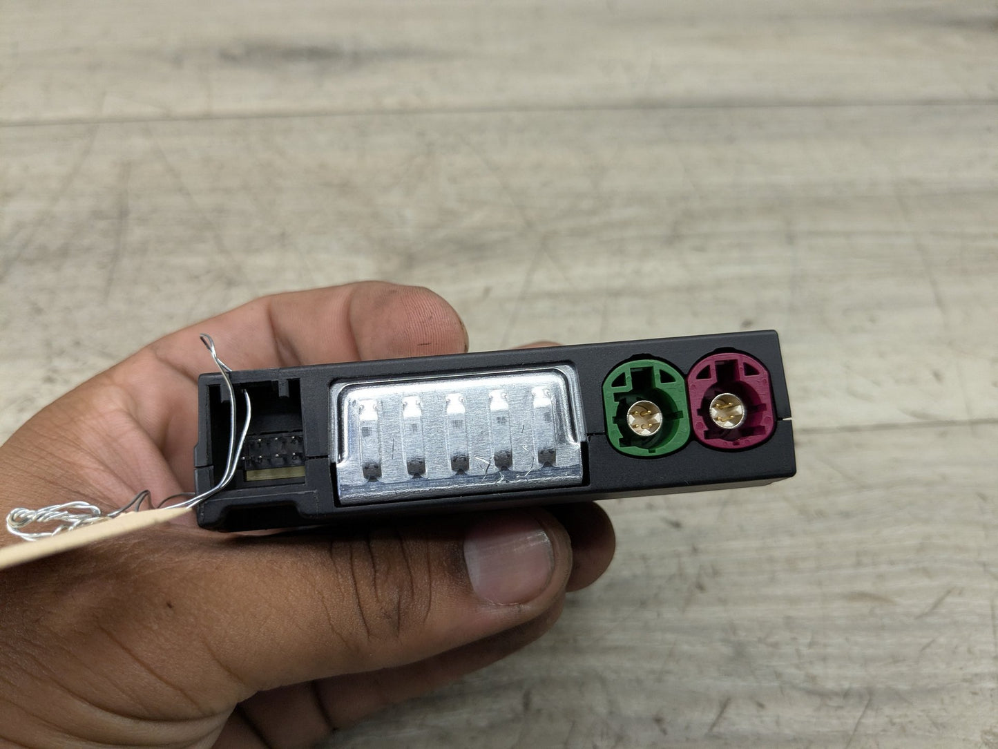 18-24 OEM AUDI A4 A5 Q5 S4 SQ5 Center Console USB Port Aux Jack Port Connection