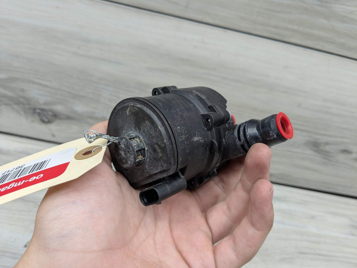 16-19 OEM BMW G11 G12 G30 M550 750 N63R Auxiliary Electric Coolant Water Pump