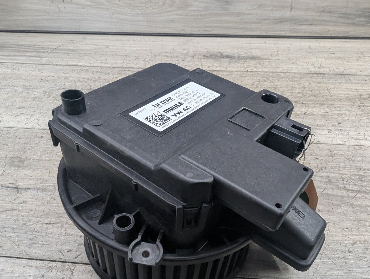 17-25 OEM AUDI A4 A5 Q5 AC Heater Box Blower Motor Unit Assembly Fan