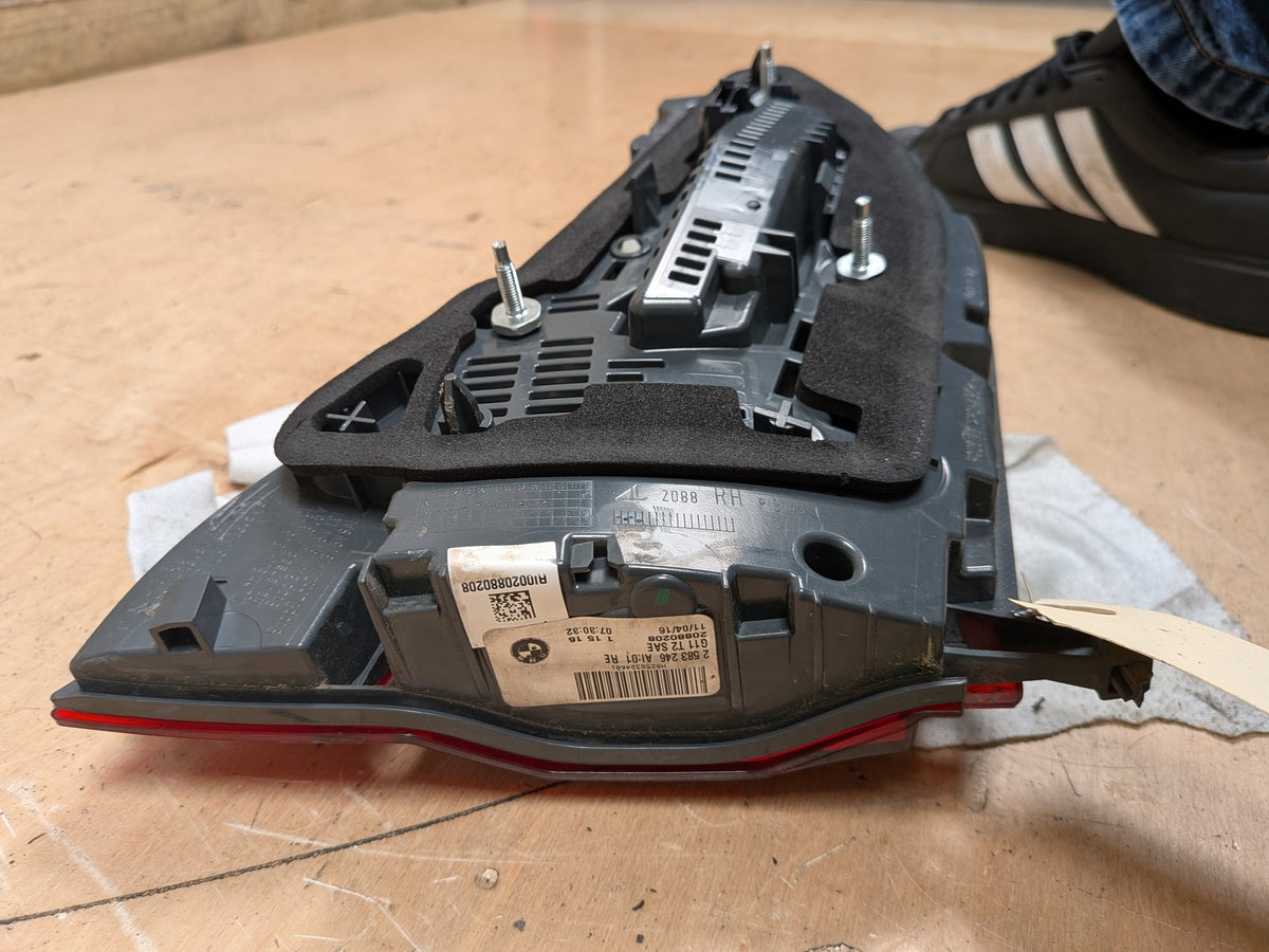 16-19 OEM BMW G11 G12 740 750 Rear Right Passenger Trunk Inner Stop Tail Light