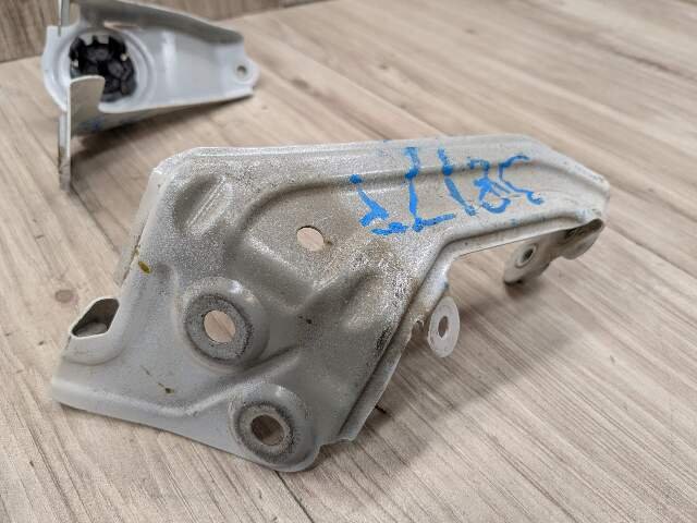 18-24 OEM BMW G01 G02 F97 X3 X4 Right Passenger Fender Wing Holder Bracket SET