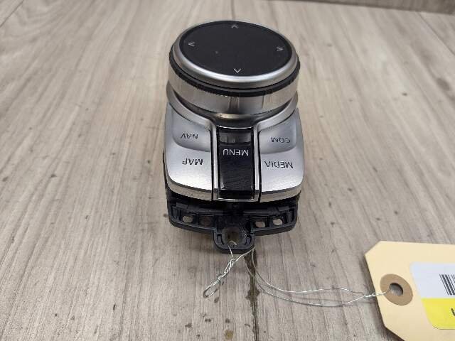 16-22 OEM BMW G11 G12 740 750 iDrive Navigation Controller Knob NBT NAV Button