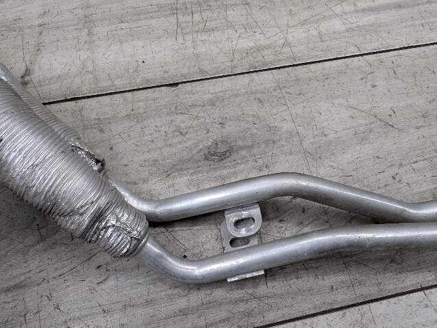 16-19 OEM BMW F90 M5 G12 750 G30 M550 Transmission Oil Cooler Line Inlet Outlet