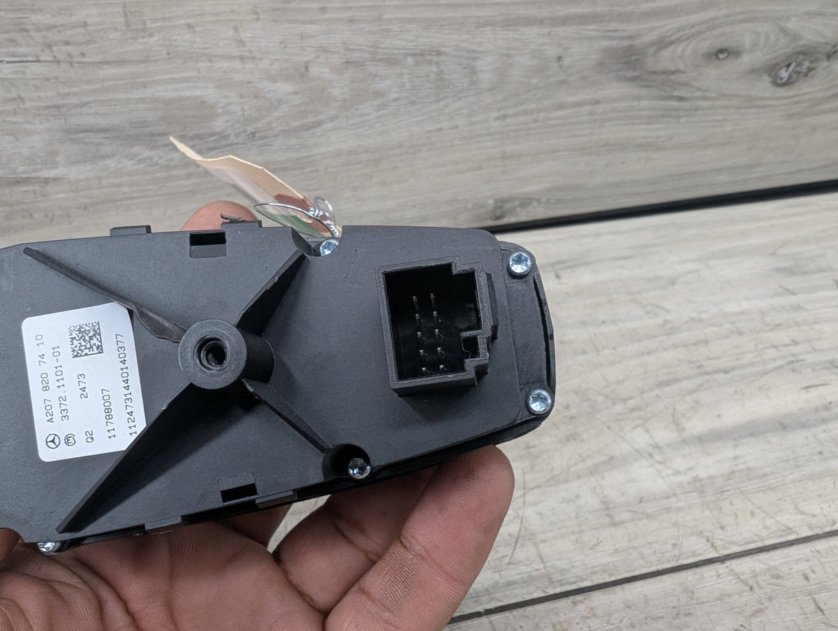 OEM Mercedes A207 W207 E350 E550 Convertible Folding Top Roof Button Switch
