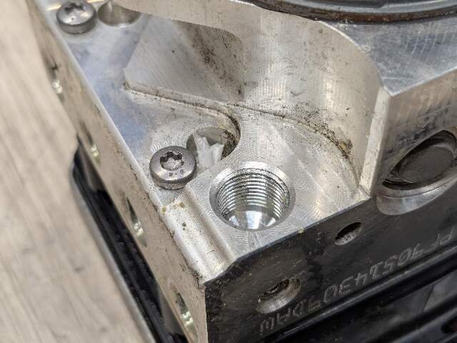2019 BMW X3 G01 ABS Pump Module 6896980 PRE-LCI OEM BMW G01 G12 G30 X3 DSC/ DXC ABS Pump Computer Unit Anti Lock Brake