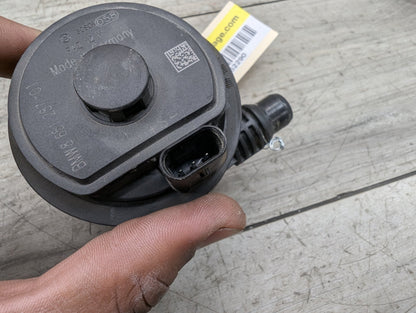 *OEM BMW G01 G05 G20 G22 G30 G42 G80 G82 G83 M3 M4 Engine Auxiliary Water Pump