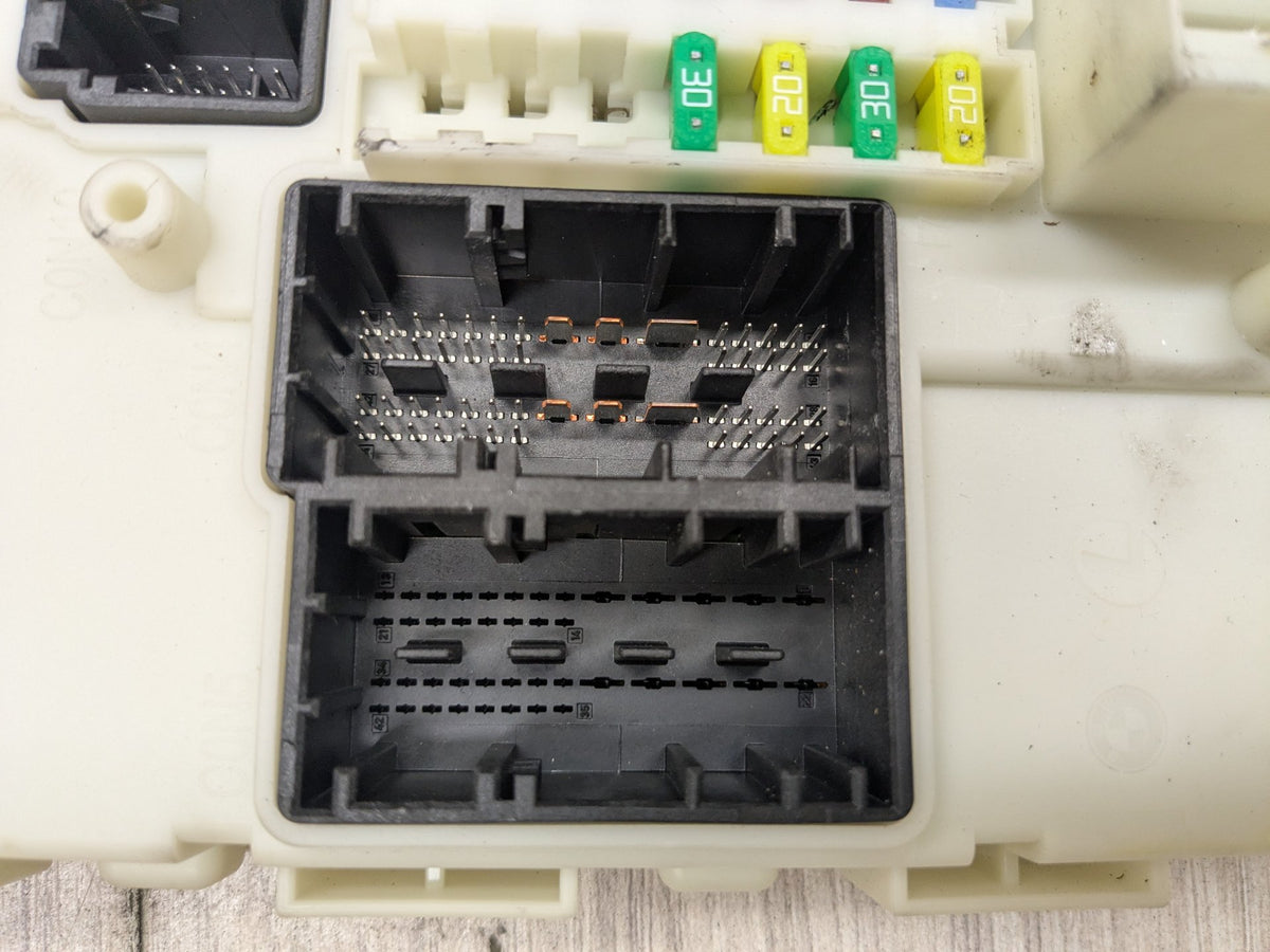 2014 BMW 428i F32 Bdc Body Domain Fem Control Module 9324782 OEM