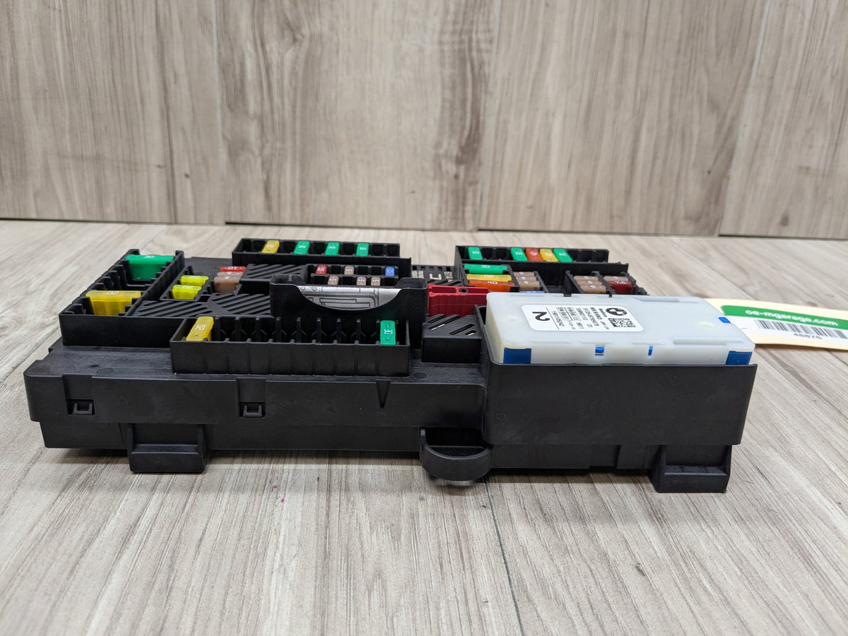 OEM BMW G01 X3 G02 X4 Rear Battery Power Distribution Fuse Relay Junction Box