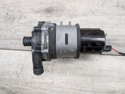 2009-2017 Mercedes-Benz E-Class A207 E550 M278 Engine Motor Cooling Auxiliary Water Pump A0005000386
