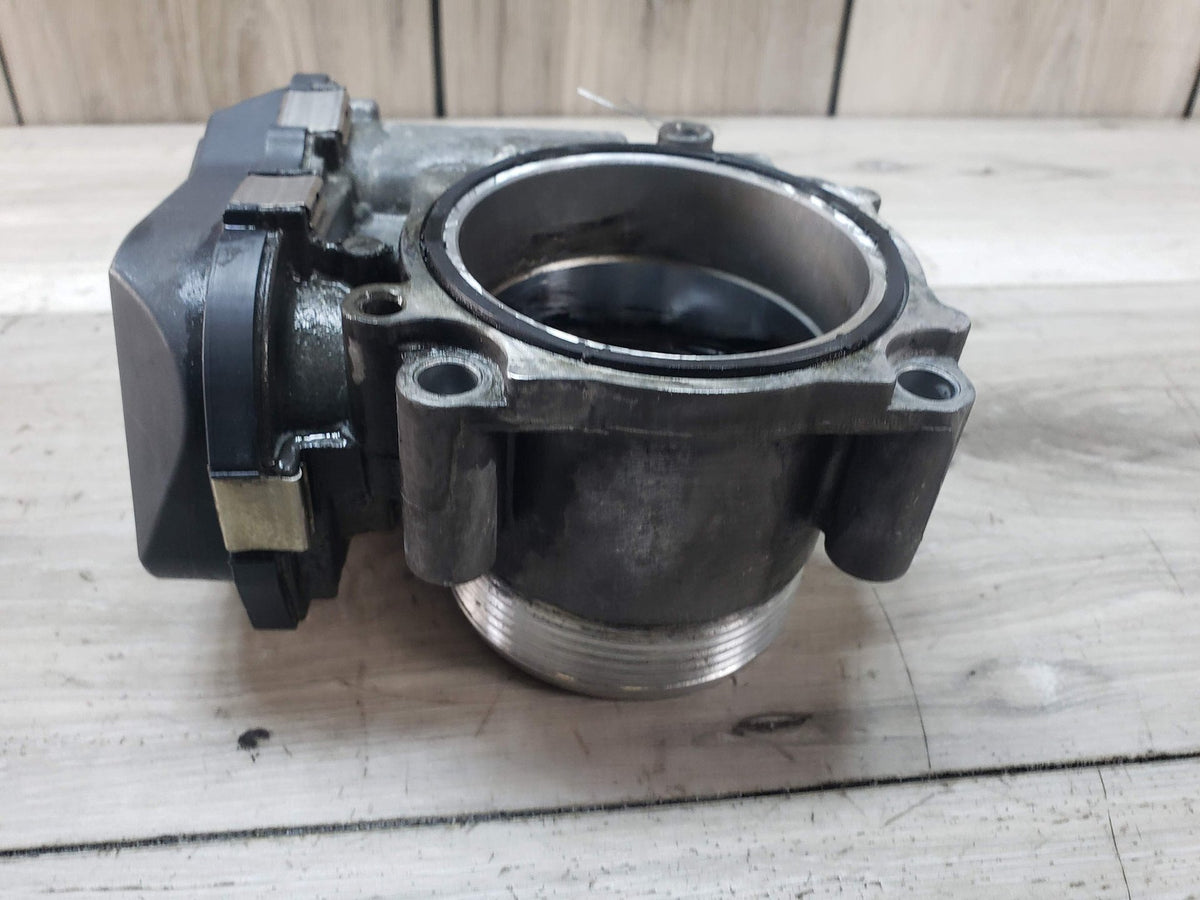 10-19 BMW F10 F12 F13 F01 F02 F15 S63 Intake Manifold Throttle Housing Assembly