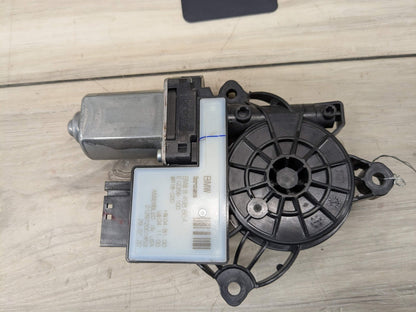 2021 BMW M340i G20 Rear Right Passenger Door Window Glass Regulator Motor 8498864 OEM BMW G20 G80 330 M340 REAR Right Passenger Side Door Window Regulator Motor