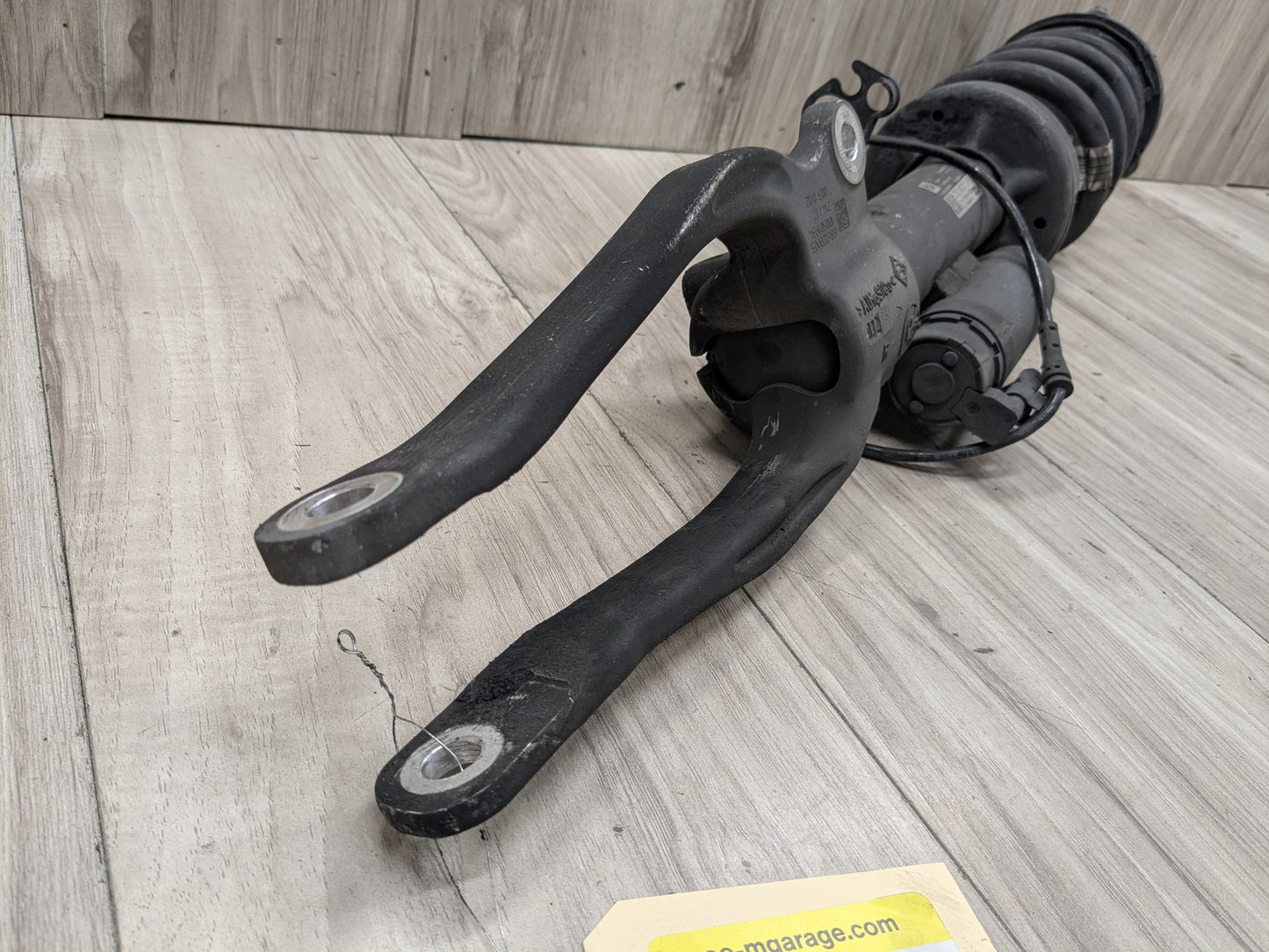 17-23 OEM BMW G30 M550iX Front Right Passenger Spring Strut Shock Absorber VDC
